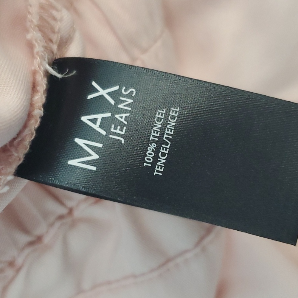 Max easy fit shorts new no tags - Picture 8 of 16